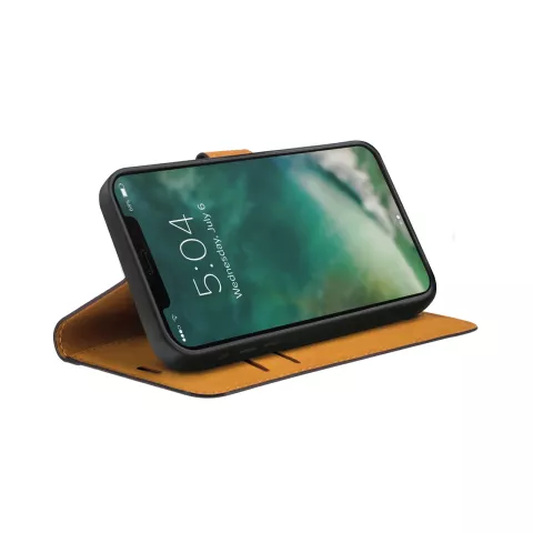 Xqisit Slim Wallet Selection Anti Bac Kunststoffh&uuml;lle Kompatibel mit iPhone 12 mini - Schwarz