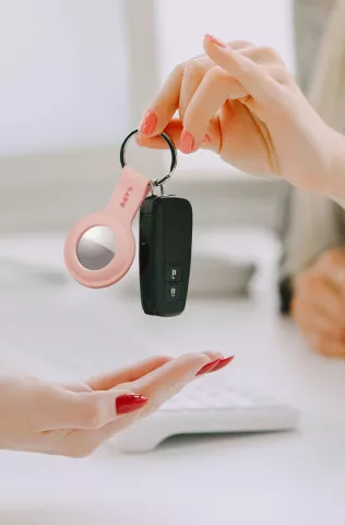 Laut Huex Silikonh&uuml;lle Kompatibel mit Apple AirTag - Pink