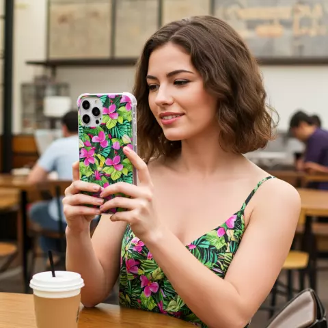 Schutzh&uuml;lle mit tropischen Bl&auml;ttern und Blumen aus TPU mit verst&auml;rkten Ecken, Kompatibel mit iPhone 16 Pro