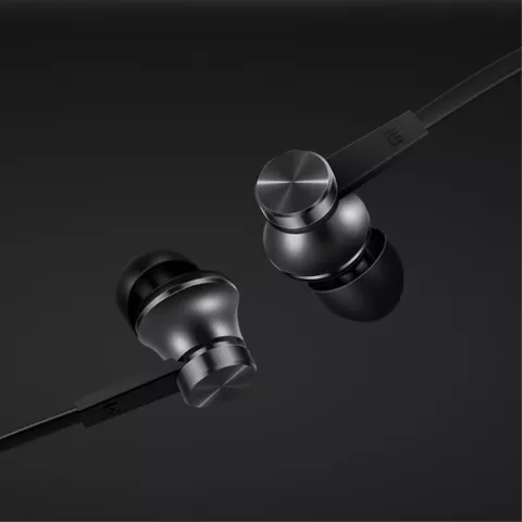 Xiaomi In-Ear-Ohrh&ouml;rer Ohren Schwarzes Mikrofon und Knopf