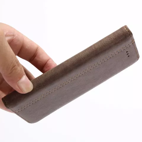 Brown Book Brieftasche iPhone 7 8 SE 2020 SE 2022 Black Hard Case Brieftasche Leder - B&uuml;cherregal