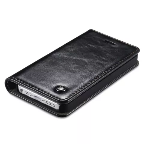 Caseme Oil Wallet Ledertasche Kompatibel mit iPhone 5 5s SE 2016 - Bookcase Schwarz
