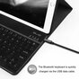Just in Case Premium Bluetooth Tastatur AZERTY Kunstlederh&uuml;lle f&uuml;r iPad 9.7 (2017 2018) - Schwarz