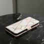 Rose Marble Wallet Kunstlederh&uuml;lle Kompatibel mit iPhone 12 und 12 Pro - Weiss und Rosa